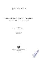 Libri islamici in controluce
